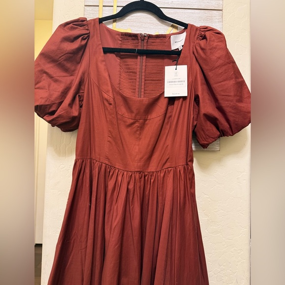 Reformation Everlyn Dress in Fig Jam - Picture 3 of 8